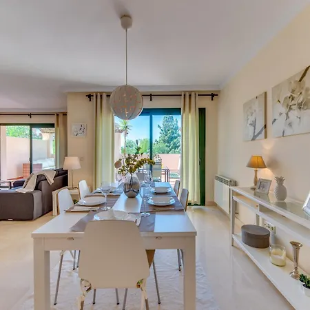 Apartment Modern And Spacious 2 Bdrm Penthouse With 3 Pools